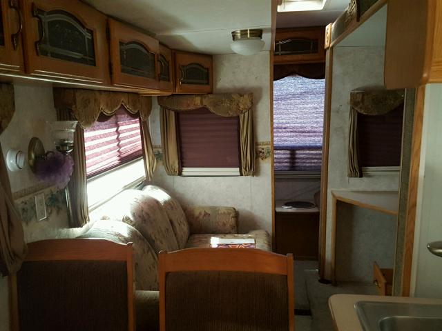 4YDF328254F703001 - 2004 KEYSTONE MONTANA WHITE photo 6