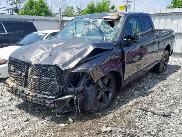 1C6RR7FT2KS517628 - 2019 RAM 1500 CLASS GRAY photo 2