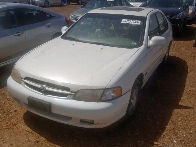 1N4DL01DXXC270913 - 1999 NISSAN ALTIMA XE WHITE photo 2