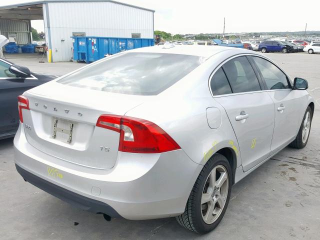 YV1622FS6C2078875 - 2012 VOLVO S60 T5 SILVER photo 4