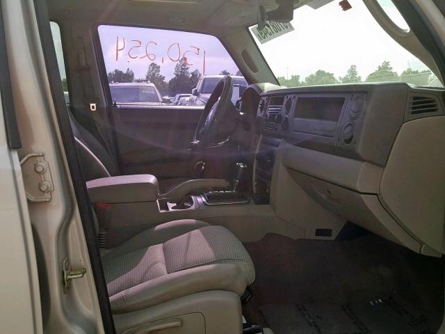 1J8HG48K66C366329 - 2006 JEEP COMMANDER TAN photo 5