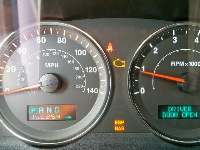 1J8HG48K66C366329 - 2006 JEEP COMMANDER TAN photo 8