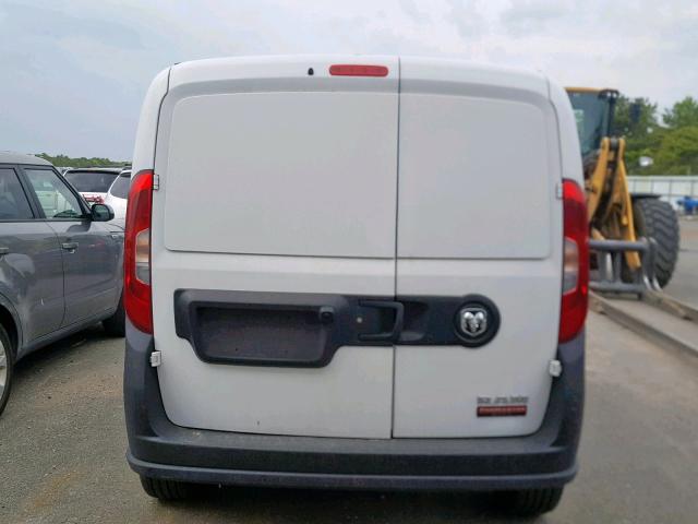 ZFBERFAB8J6H47672 - 2018 RAM PROMASTER 白色 照片 9