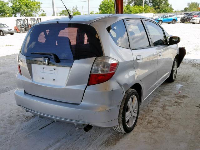 JHMGE8H34BS011456 - 2011 HONDA FIT SILVER photo 4