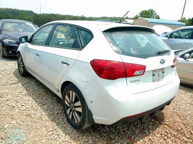 KNAFU5A22D5697219 - 2013 KIA FORTE EX WHITE photo 3