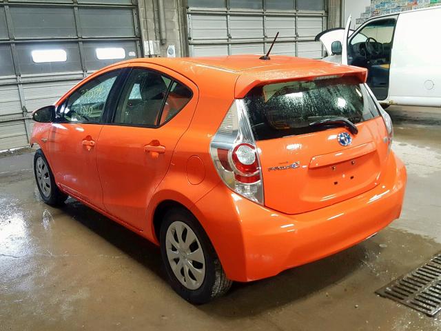 JTDKDTB35E1069919 - 2014 TOYOTA PRIUS C ORANGE photo 3