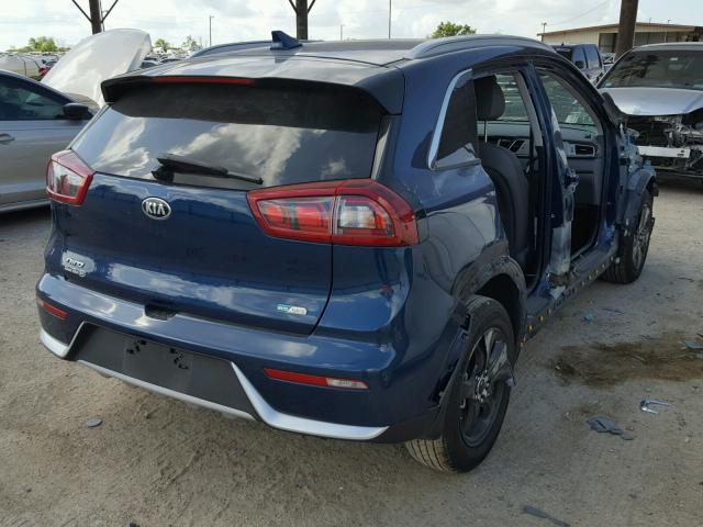 KNDCC3LC2H5052613 - 2017 KIA NIRO EX BLUE photo 4