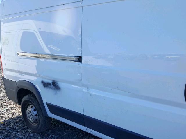 3C6TRVDG2FE511093 - 2015 RAM PROMASTER 白色 照片 9