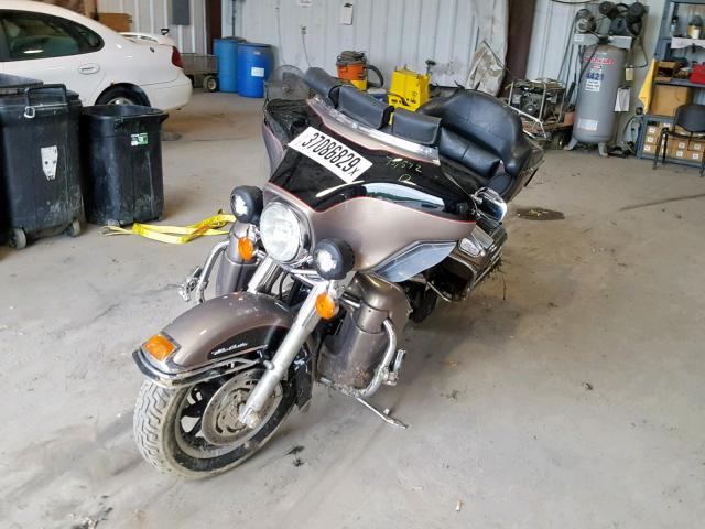 1HD1FCW104Y619806 - 2004 HARLEY-DAVIDSON FLHTCUI GRAY photo 2