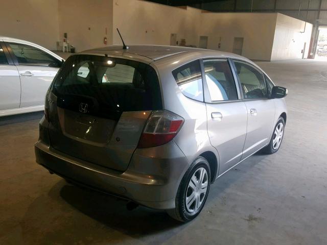 JHMGE88209C003656 - 2009 HONDA FIT SILVER photo 4