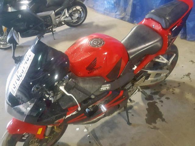 JH2SC50072M003252 - 2002 HONDA CBR900 RR RED photo 5