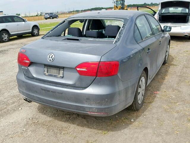 3VW2K7AJ2EM248335 - 2014 VOLKSWAGEN JETTA BASE GRAY photo 4