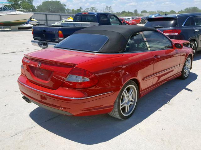 WDBTK72F08T096576 - 2008 MERCEDES-BENZ CLK 550 RED photo 4