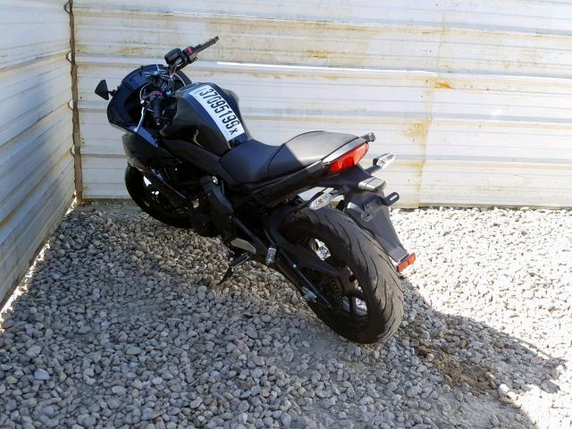 JKAEXEC12BDA71714 - 2011 KAWASAKI EX650 C BLACK photo 3