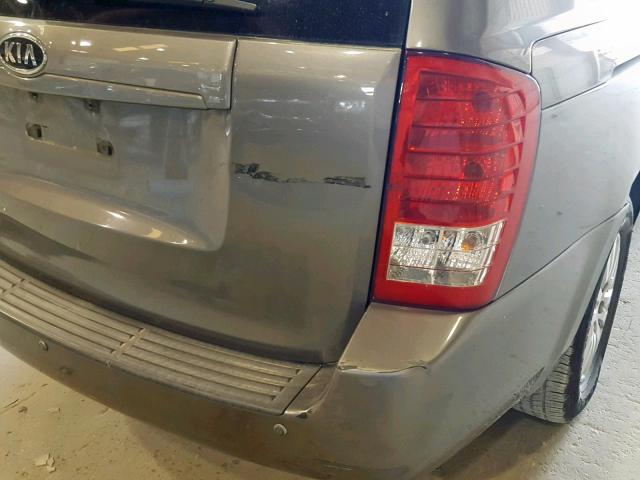 KNDMG4C7XB6385659 - 2011 KIA SEDONA LX GRAY photo 9