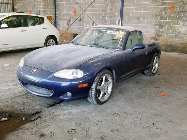 JM1NB353530300996 - 2003 MAZDA MX-5 MIATA BLUE photo 2