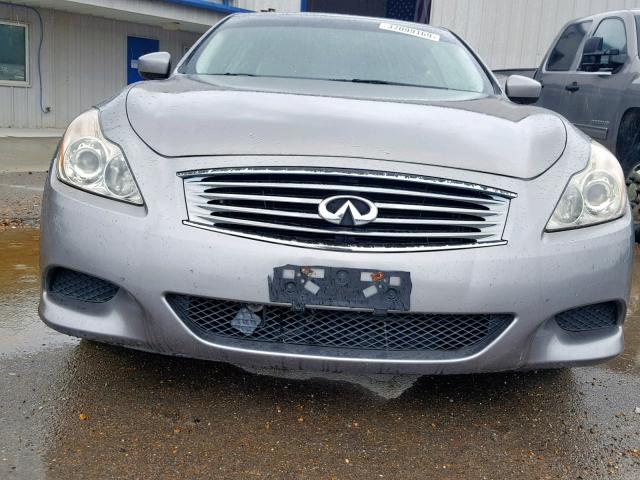 JNKCV64E68M111985 - 2008 INFINITI G37 BASE SILVER photo 9