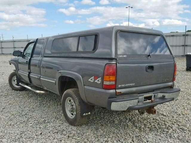 1GCHK29U92E167638 - 2002 CHEVROLET SILVERADO GRAY photo 3