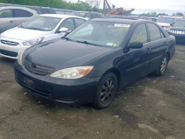 4T1BF30K52U007849 - 2002 TOYOTA CAMRY LE BLACK photo 2