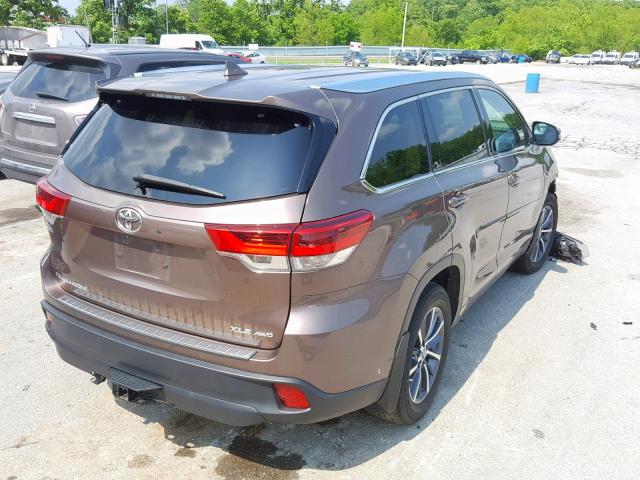 5TDJZRFH5HS369151 - 2017 TOYOTA HIGHLANDER GOLD photo 4