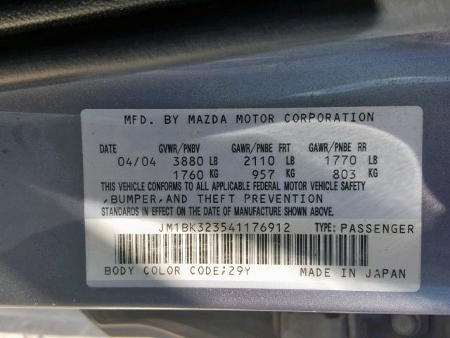 JM1BK323541176912 - 2004 MAZDA 3 S GRAY photo 10