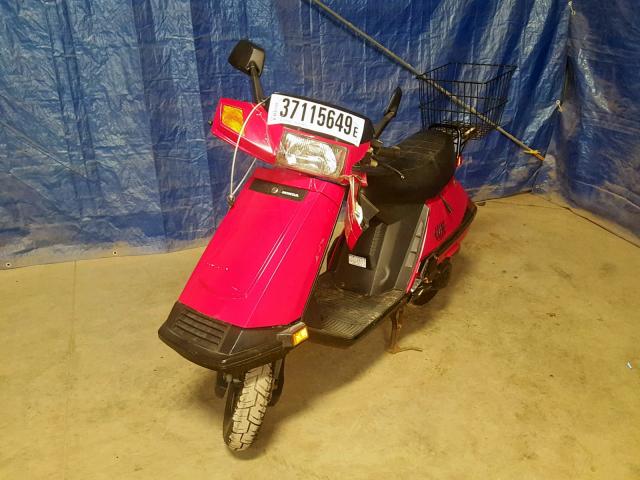 3H1HF03054D900646 - 2004 HONDA CH80 RED photo 2