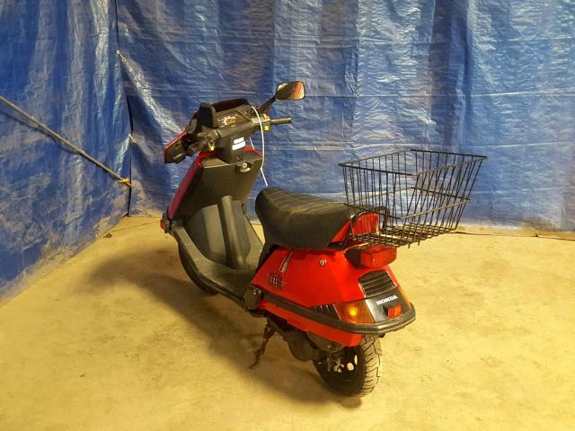 3H1HF03054D900646 - 2004 HONDA CH80 RED photo 3