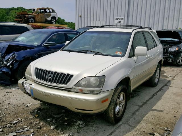 JT6HF10U5Y0113875 - 2000 LEXUS RX 300 WHITE photo 2