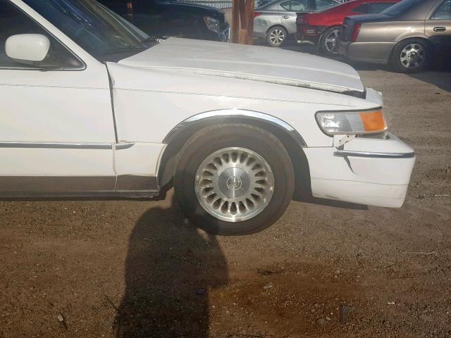 2MEFM75W5YX657201 - 2000 MERCURY GRAND MARQ WHITE photo 9