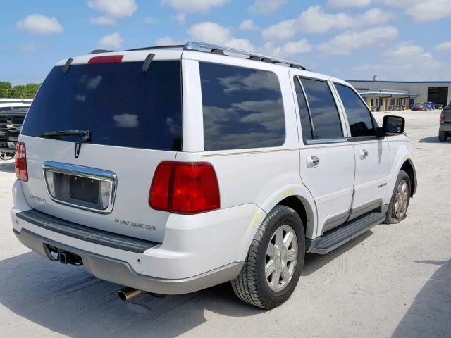 5LMFU27RX4LJ26765 - 2004 LINCOLN NAVIGATOR 白色 照片 4