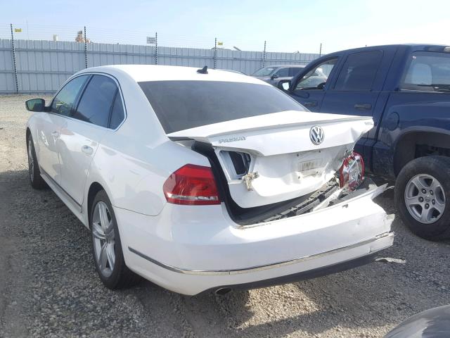 1VWBN7A31DC086366 - 2013 VOLKSWAGEN PASSAT SE WHITE photo 3