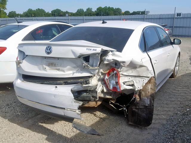 1VWBN7A31DC086366 - 2013 VOLKSWAGEN PASSAT SE WHITE photo 4