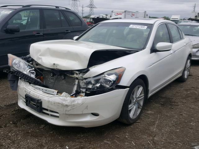 1HGCP3F80AA007650 - 2010 HONDA ACCORD EXL WHITE photo 2