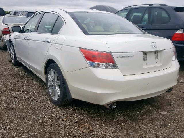 1HGCP3F80AA007650 - 2010 HONDA ACCORD EXL WHITE photo 3