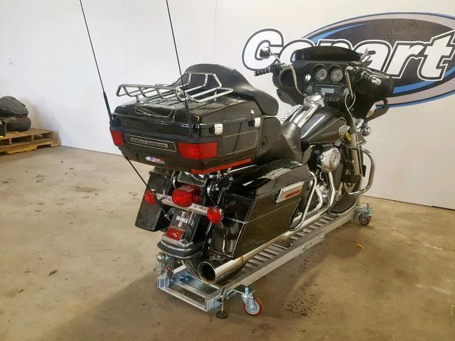 1HD1FC4188Y690762 - 2008 HARLEY-DAVIDSON FLHTCUI BLACK photo 4