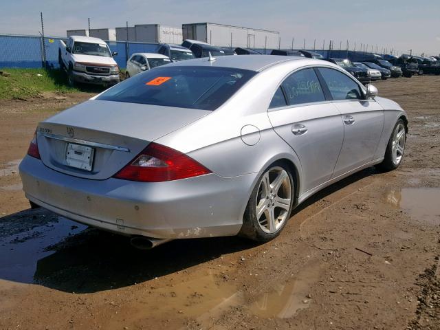 WDDDJ72X77A109406 - 2007 MERCEDES-BENZ CLS 550 SILVER photo 4