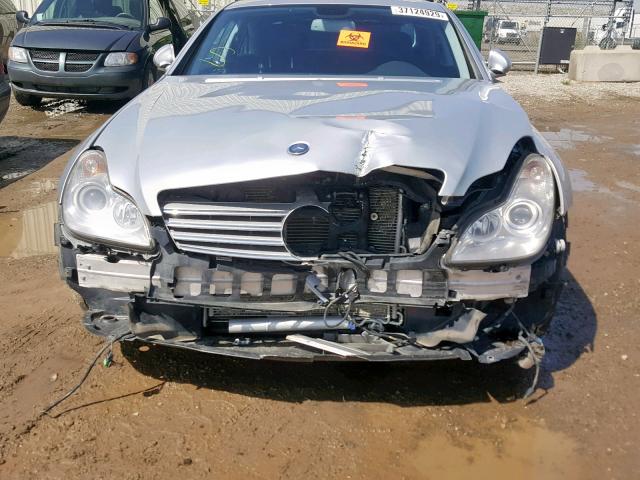 WDDDJ72X77A109406 - 2007 MERCEDES-BENZ CLS 550 SILVER photo 9