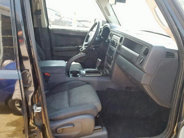 1J8HH48K98C115448 - 2008 JEEP COMMANDER BLACK photo 5