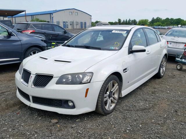 6G2ER57778L131567 - 2008 PONTIAC G8 WHITE photo 2