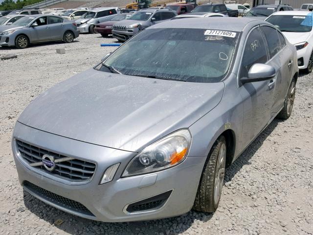 YV1902FH0C2056782 - 2012 VOLVO S60 T6 SILVER photo 2