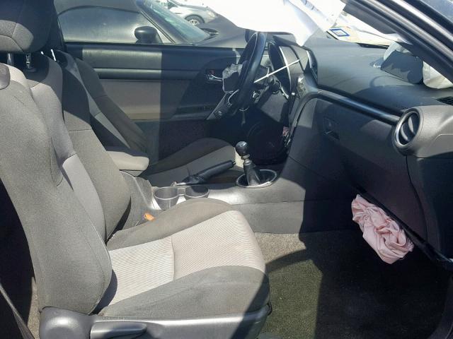 JTKJF5C73GJ023665 - 2016 TOYOTA SCION TC GRAY photo 5