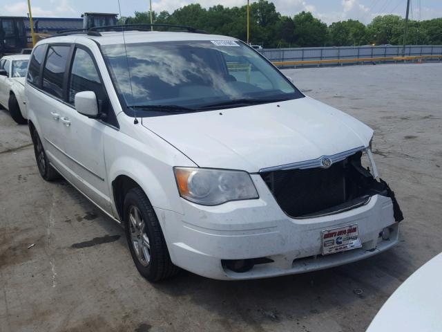 2A4RR5D18AR271127 - 2010 CHRYSLER TOWN & COU WHITE photo 1