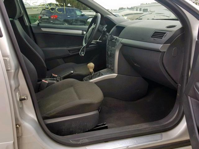 W08AT671385062688 - 2008 SATURN ASTRA XR SILVER photo 5