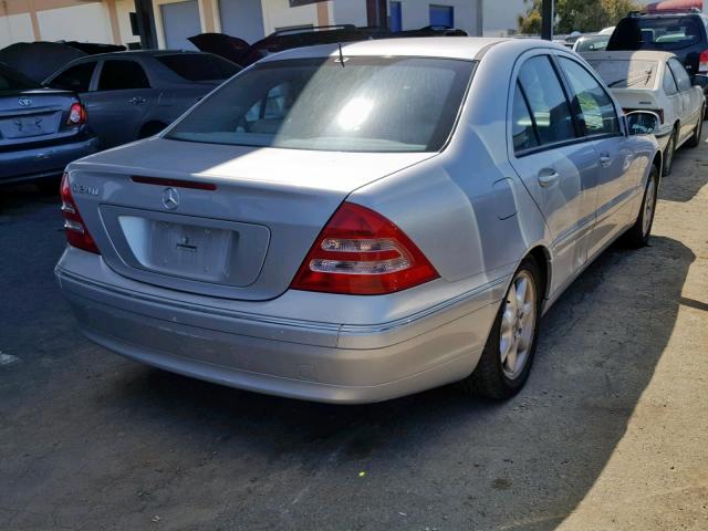 WDBRF61J72F267814 - 2002 MERCEDES-BENZ C 240 SILVER photo 4