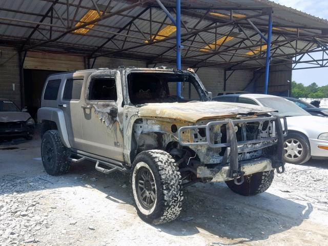 5GTDN136X68132050 - 2006 HUMMER H3 GRAY photo 1