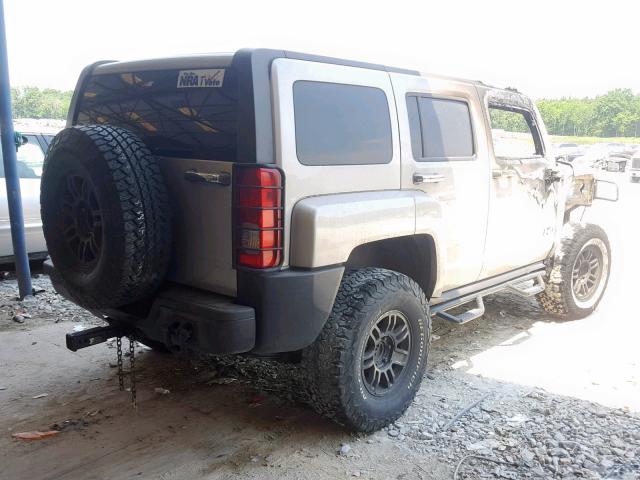 5GTDN136X68132050 - 2006 HUMMER H3 GRAY photo 4