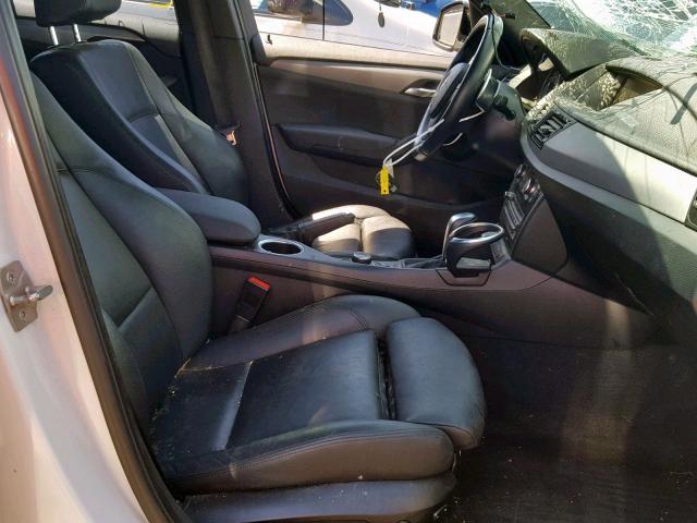 WBAVM5C56EVV91618 - 2014 BMW X1 XDRIVE3 WHITE photo 5