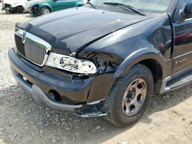5LMEU27R02LJ13953 - 2002 LINCOLN NAVIGATOR 黑色 照片 9