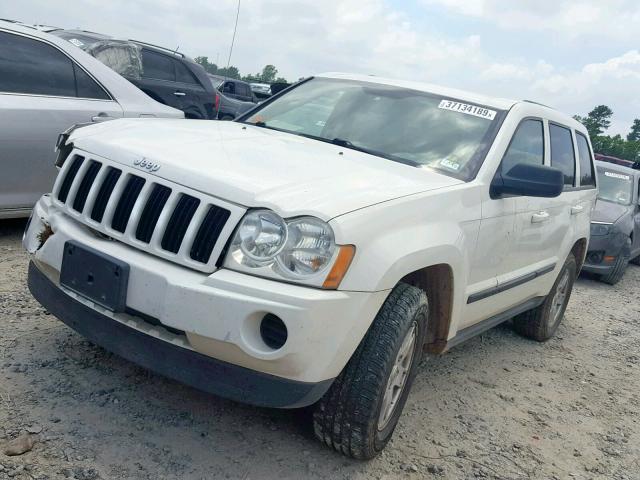 1J8GS48K47C617781 - 2007 JEEP GRAND CHER WHITE photo 2