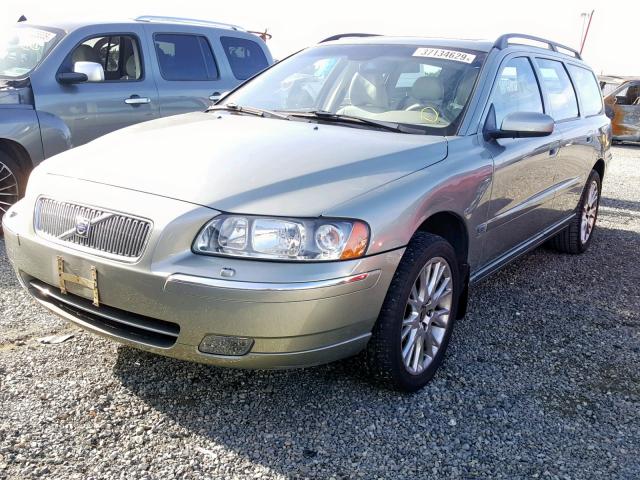 YV1SW592362593594 - 2006 VOLVO V70 2.5T GRAY photo 2